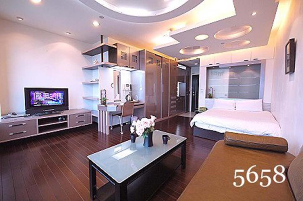 85 Happy Holiday Hotel Kaohsiung Exterior foto